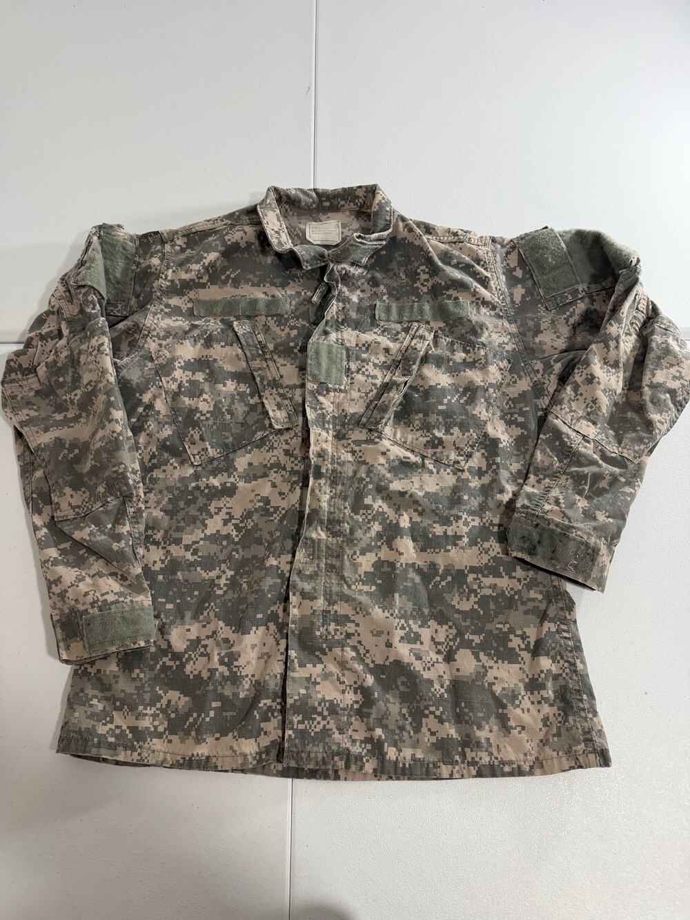 US Army ACU Combat Coat Jacket Digital Camo Size Medium Long Military Surplus